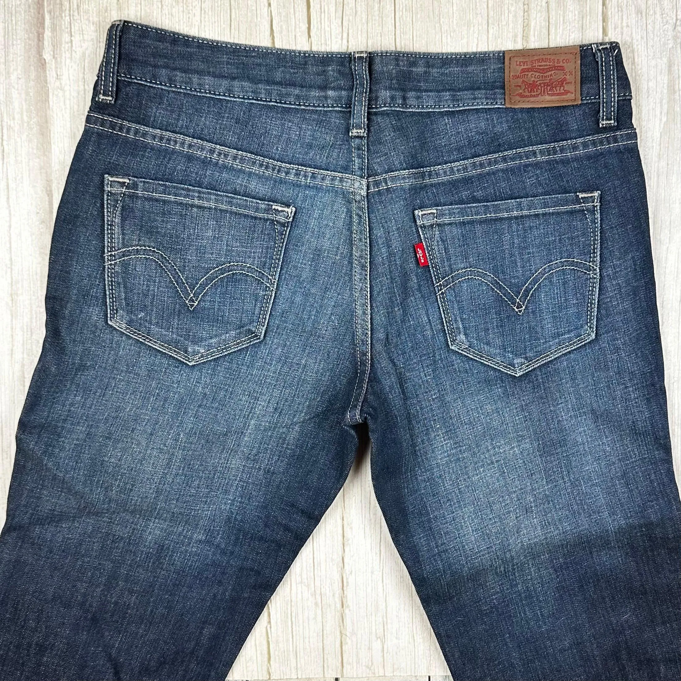 Levis '904 Crop' Ladies Cuffed Denim Jean    - Size 12