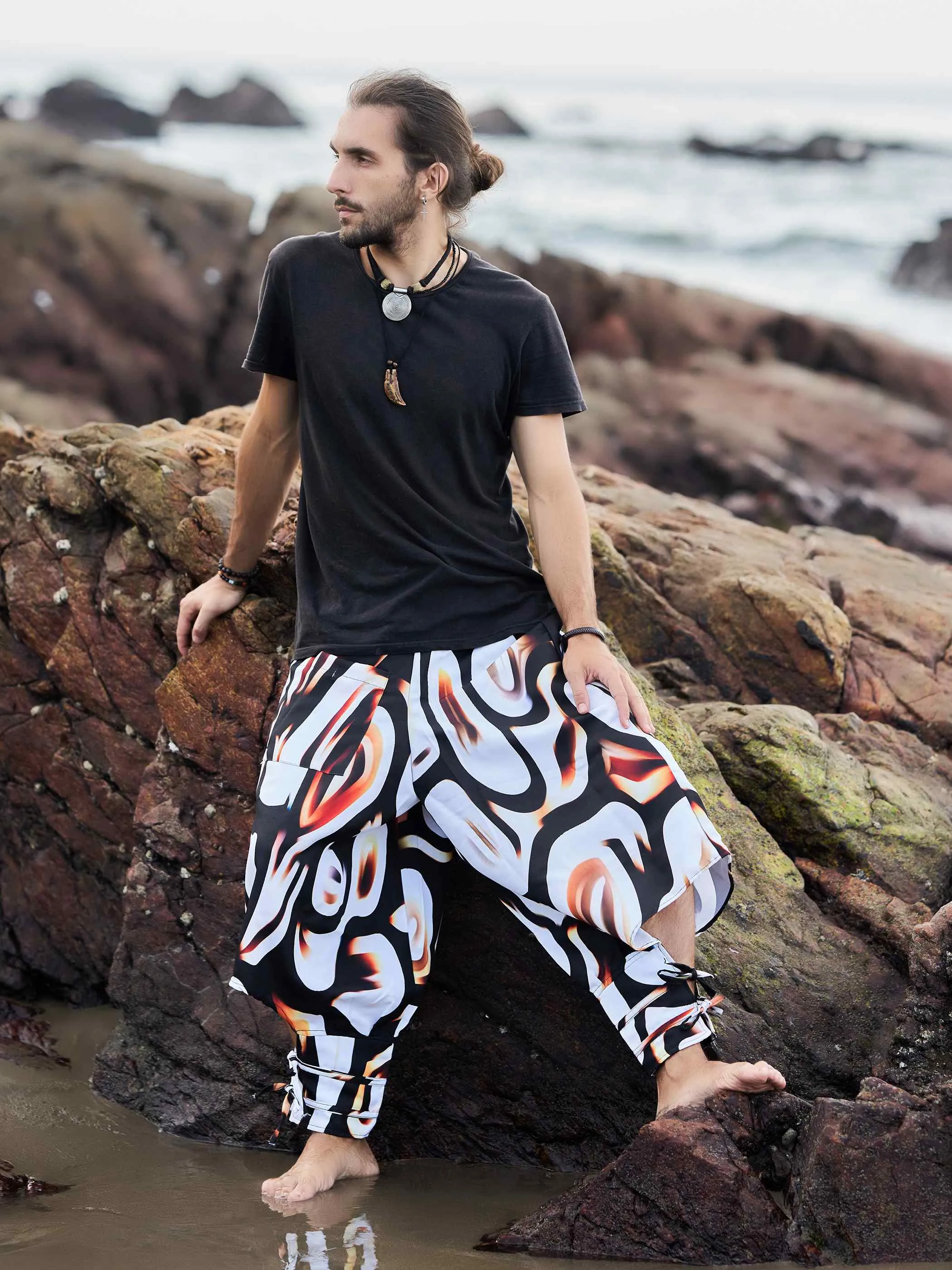 Men's Artistic Black White Vintage Hippy Harem Pants For Travel Yoga
