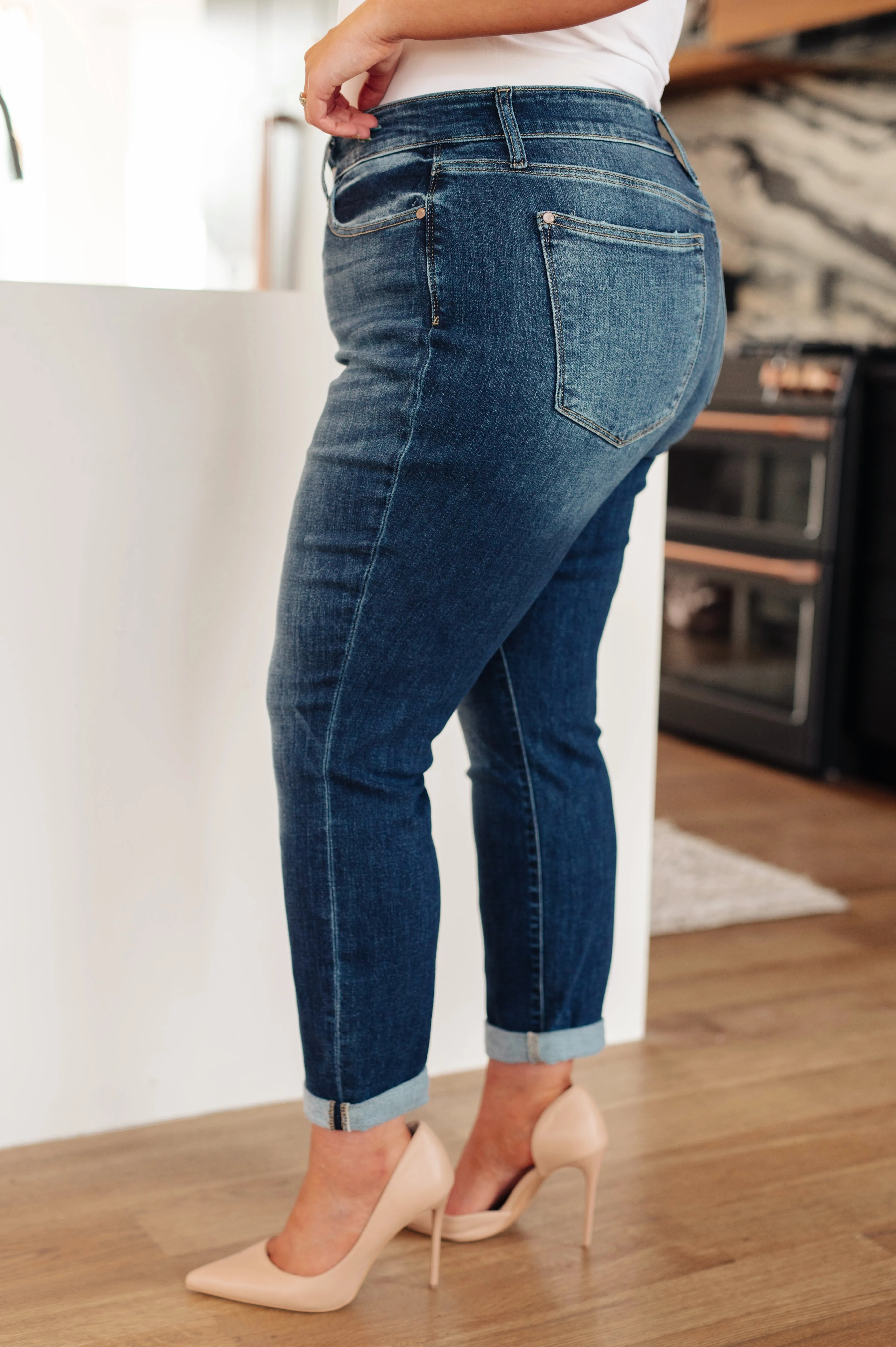 ONLINE EXCLUSIVE JUDY BLUE London Midrise Cuffed Boyfriend Jeans