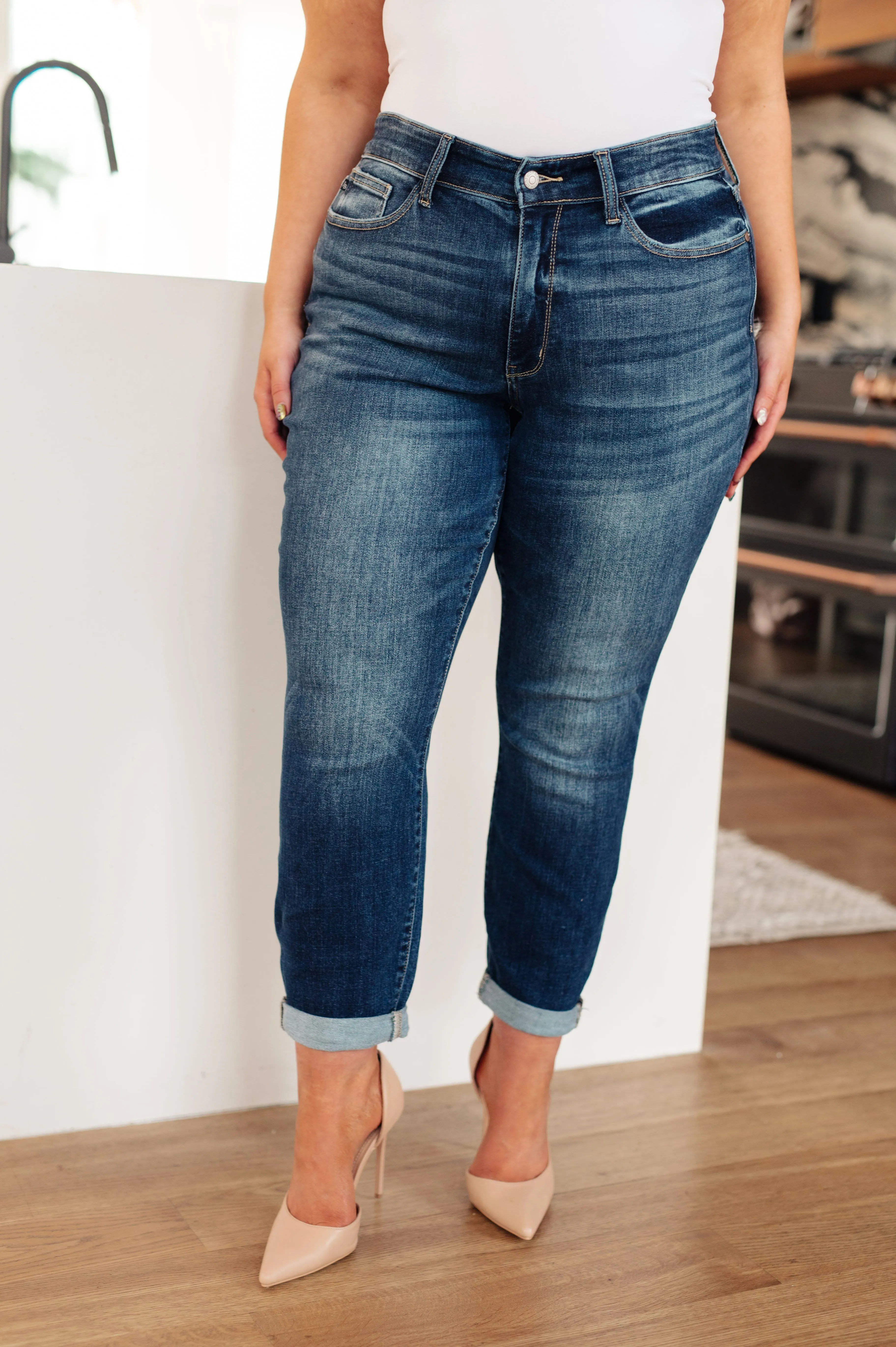 ONLINE EXCLUSIVE JUDY BLUE London Midrise Cuffed Boyfriend Jeans