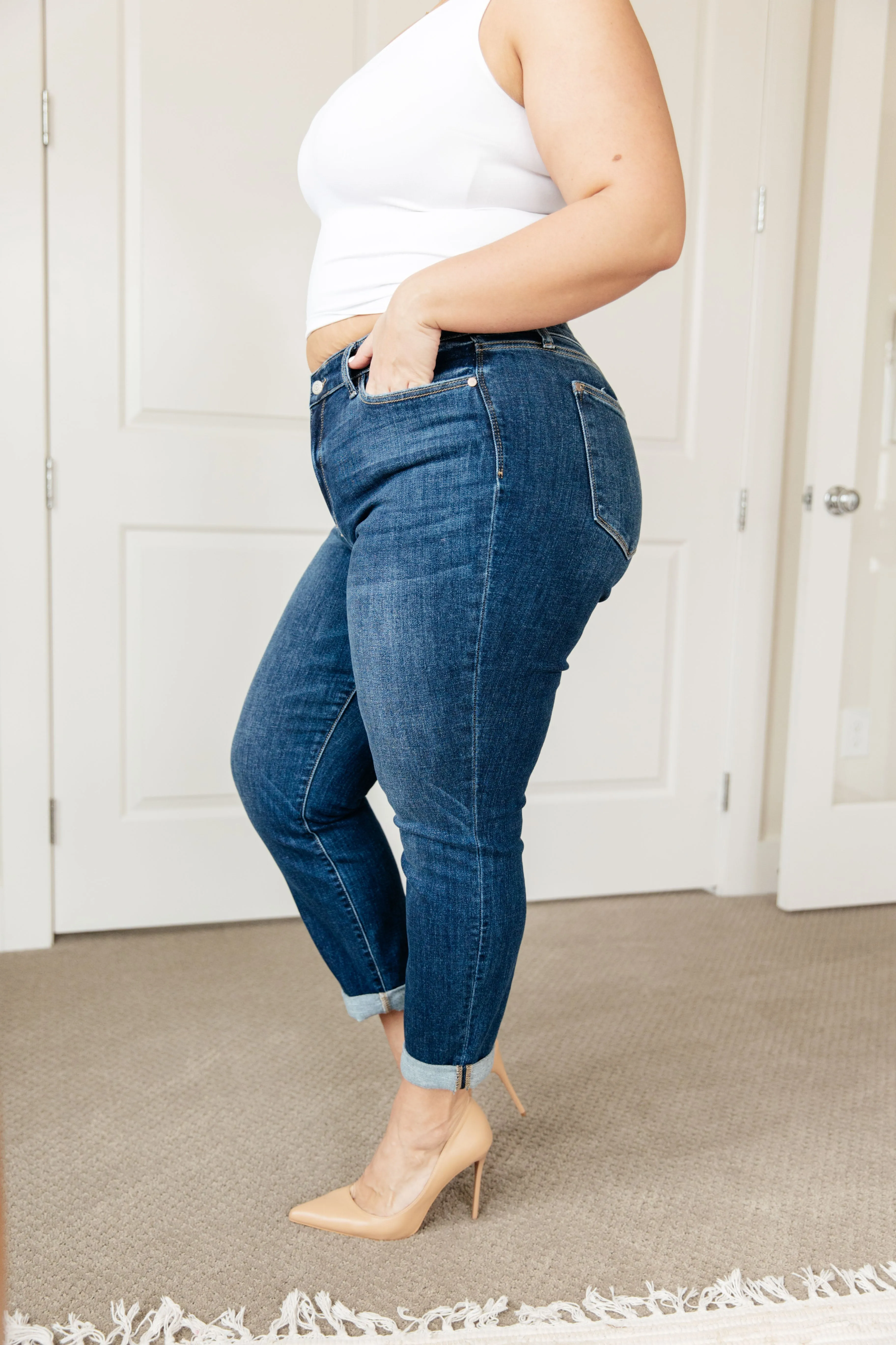 ONLINE EXCLUSIVE JUDY BLUE London Midrise Cuffed Boyfriend Jeans